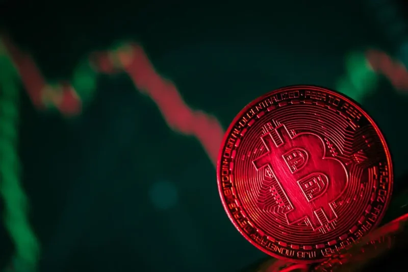 US Stock Market Flashes Recession Signs, Will Bitcoin Price Crash?