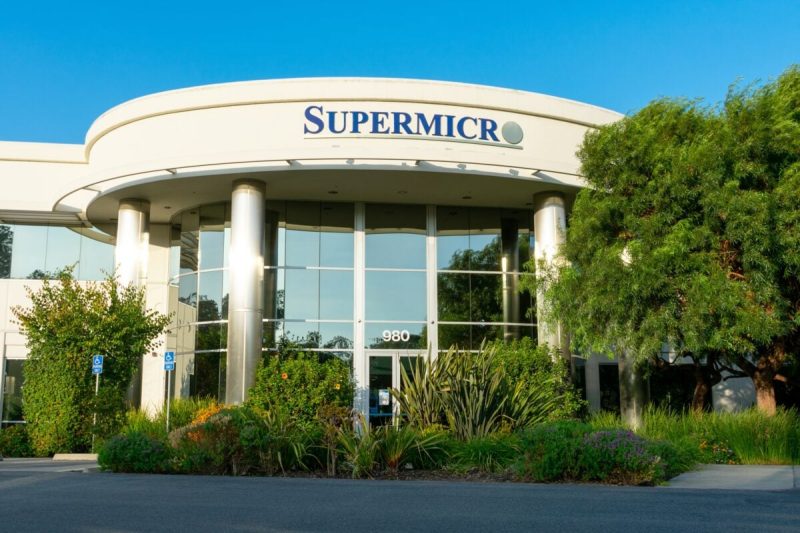 Super Micro Stock Soars 65%; TQQQ Fluctuates