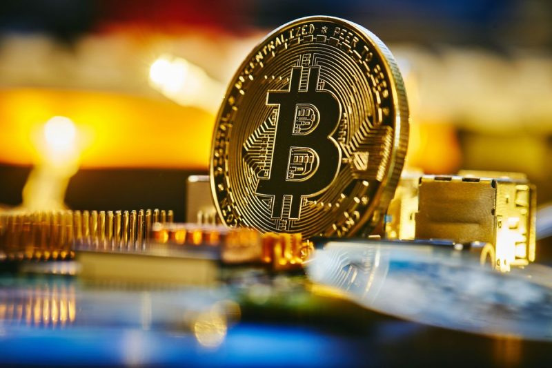 Crypto Market Recap: Trump Signs First Crypto Bill, SEC Issues Crypto Guidance